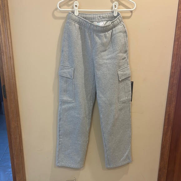 Aritzia Pants - aritza cargo sweatpants